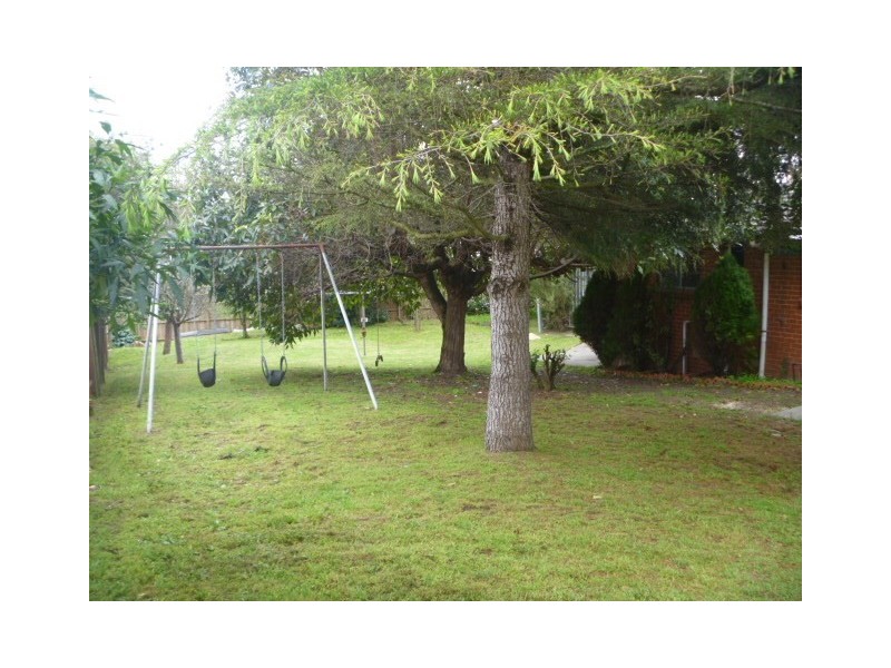 30 Mawarra Street, Rosebud West VIC 3940