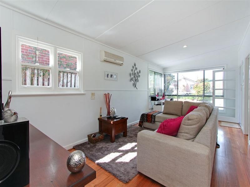 58 Fourth Avenue, Rosebud VIC 3939
