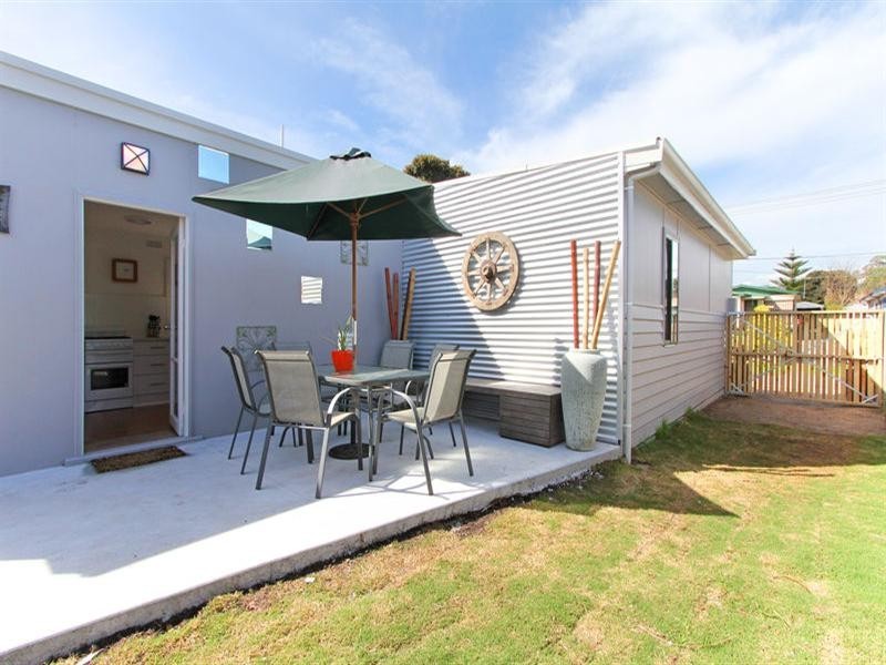 58 Fourth Avenue, Rosebud VIC 3939