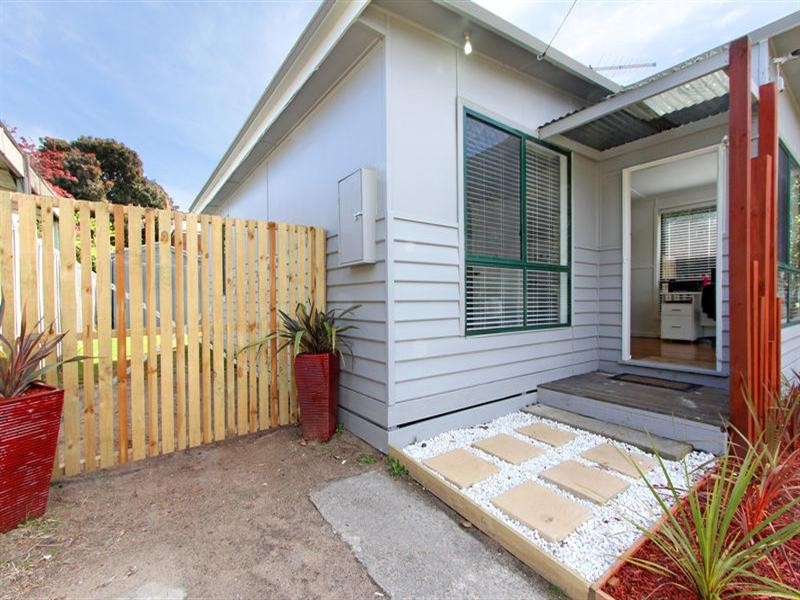58 Fourth Avenue, Rosebud VIC 3939