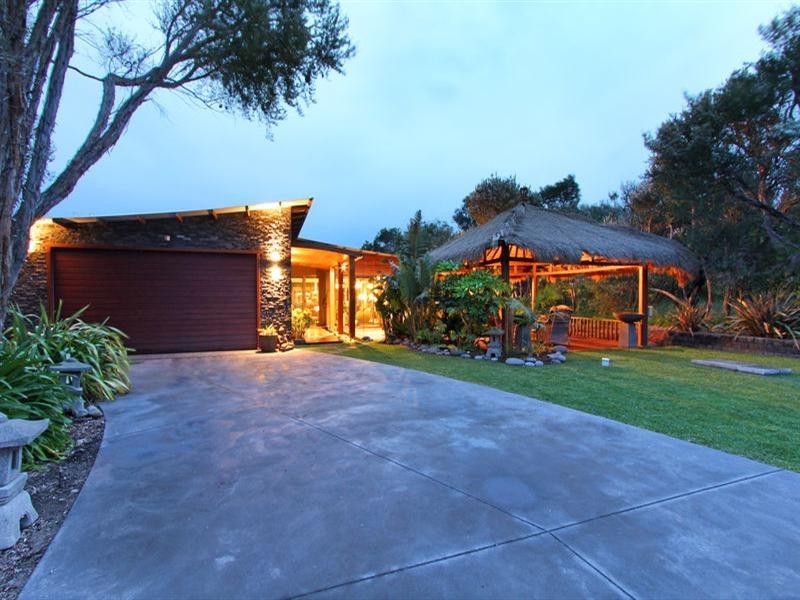 305 Sandy Road, St Andrews Beach VIC 3941