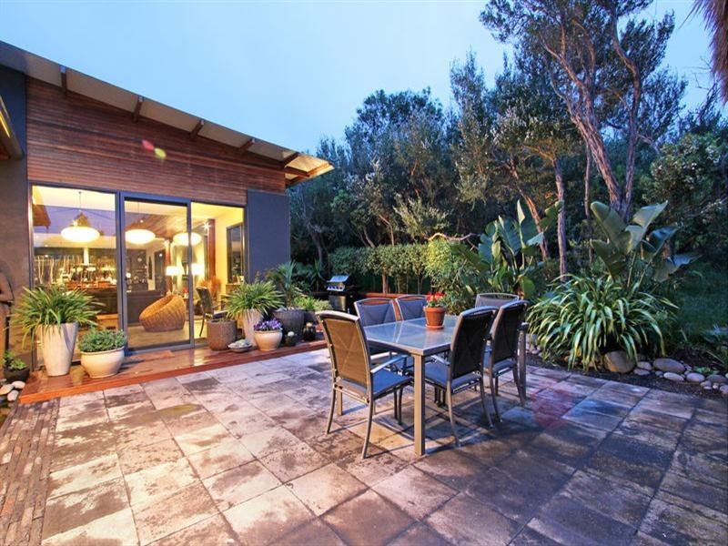 305 Sandy Road, St Andrews Beach VIC 3941