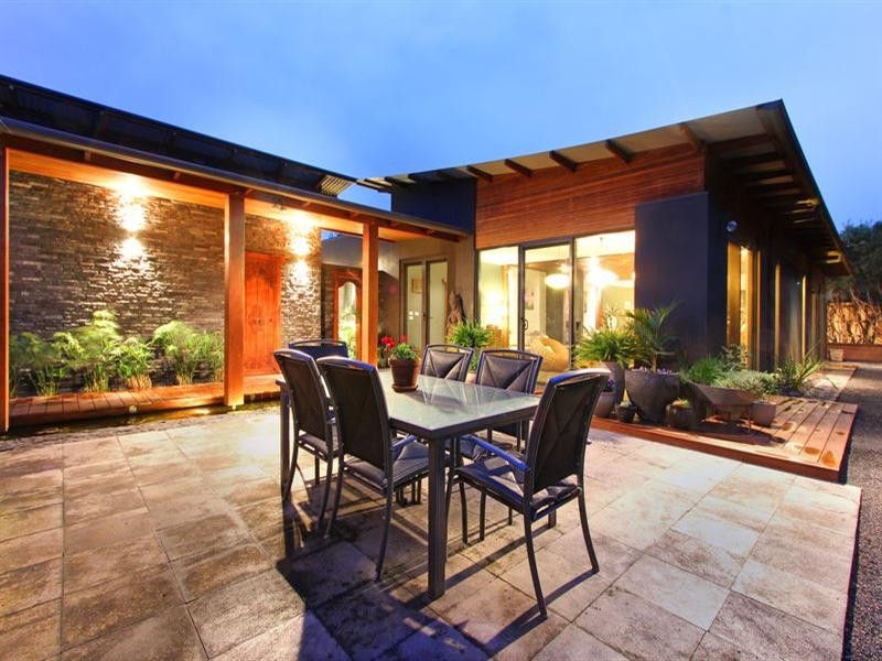 305 Sandy Road, St Andrews Beach VIC 3941