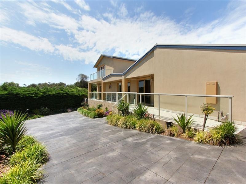 2 Rolls Court, Rye VIC 3941