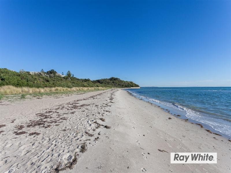 22 Boatshed, Rye VIC 3941