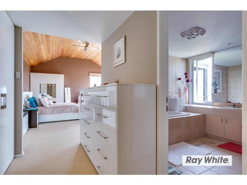 14 Farnsworth Drive, Cape Schanck VIC 3939