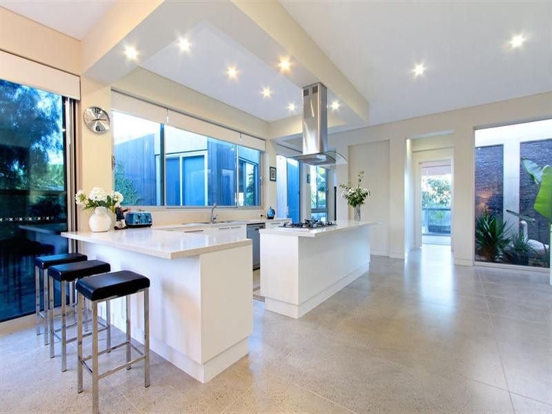 11 Daly Avenue, Rye VIC 3941