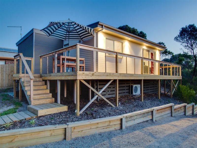 24 Nalong Street, Rye VIC 3941