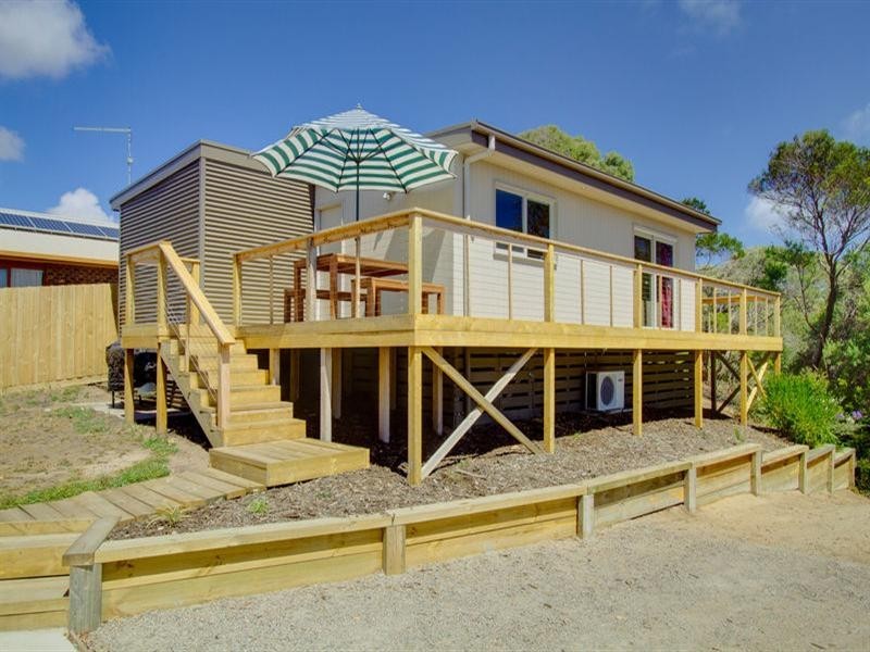 24 Nalong Street, Rye VIC 3941