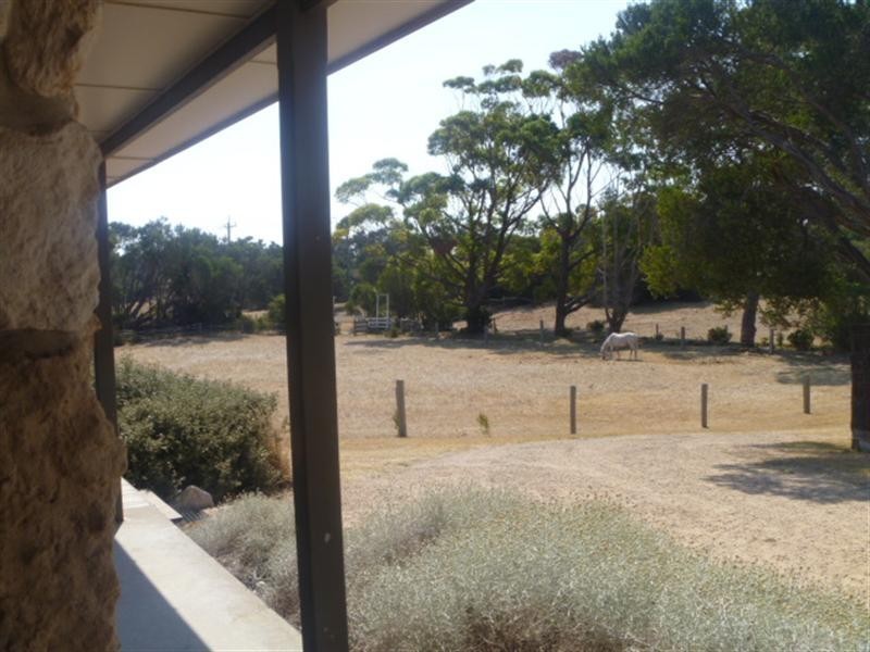 3 Placadena Road, St Andrews Beach VIC 3941