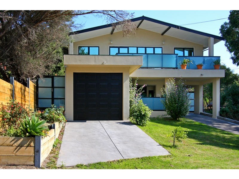 10 Fairhills Drive, Rye VIC 3941