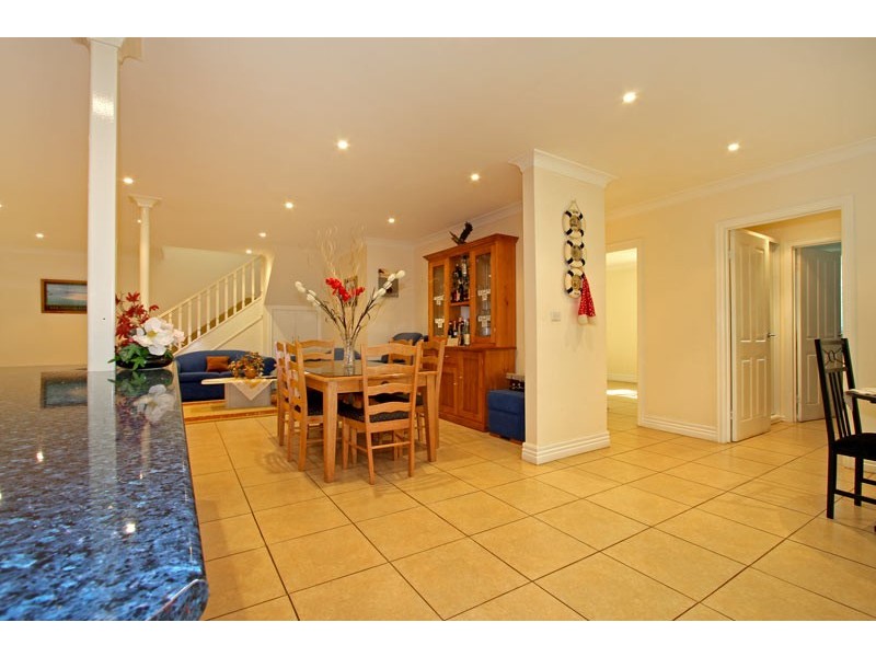 10 Fairhills Drive, Rye VIC 3941