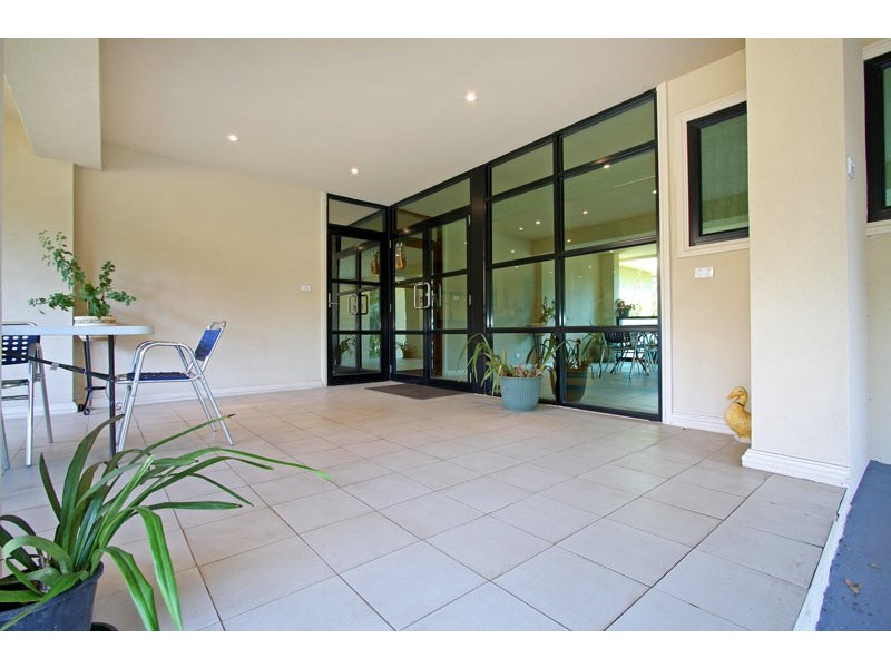 10 Fairhills Drive, Rye VIC 3941