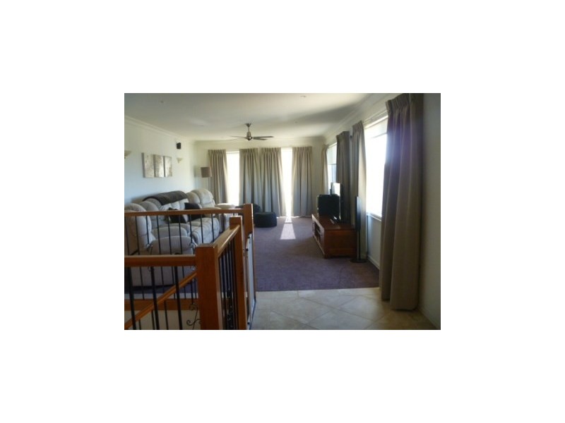 36 Fairhills Drive, Rye VIC 3941