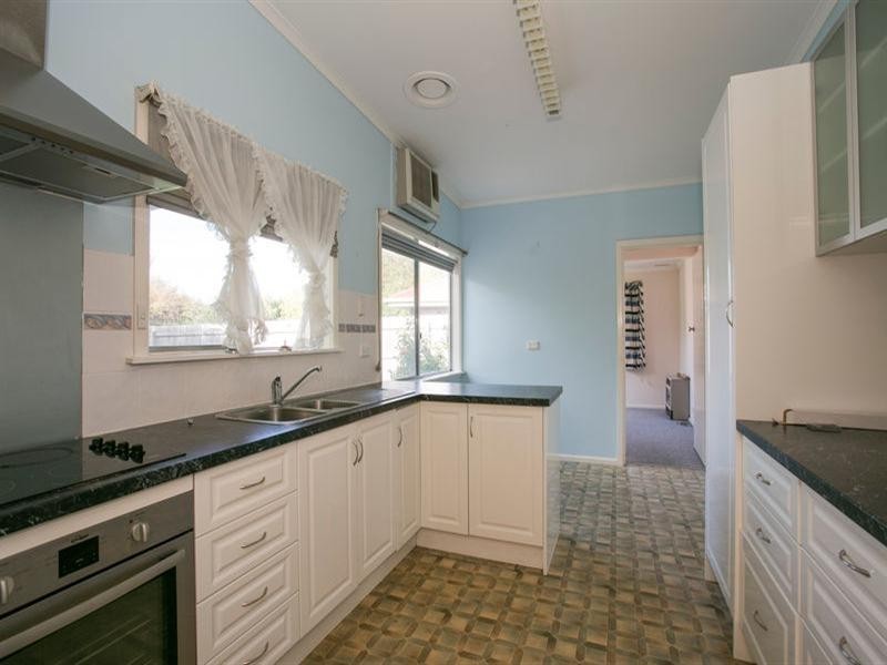 64 Grenville Grove, Rosebud West VIC 3940