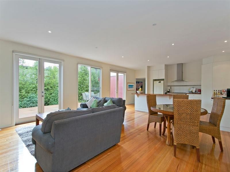 10 Penman Street, Blairgowrie VIC 3942