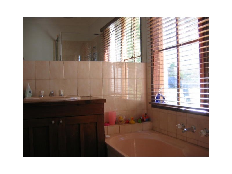 5 Miller Street, Blairgowrie VIC 3942