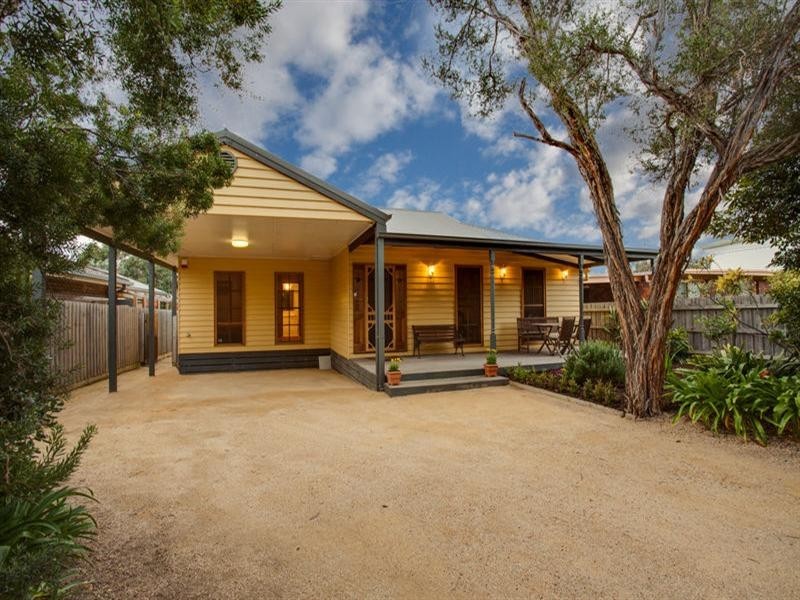 14 Bona Street, Tootgarook VIC 3941