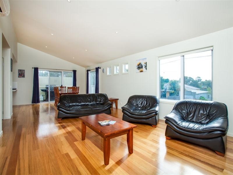 1B Sullivan Street, Rye VIC 3941