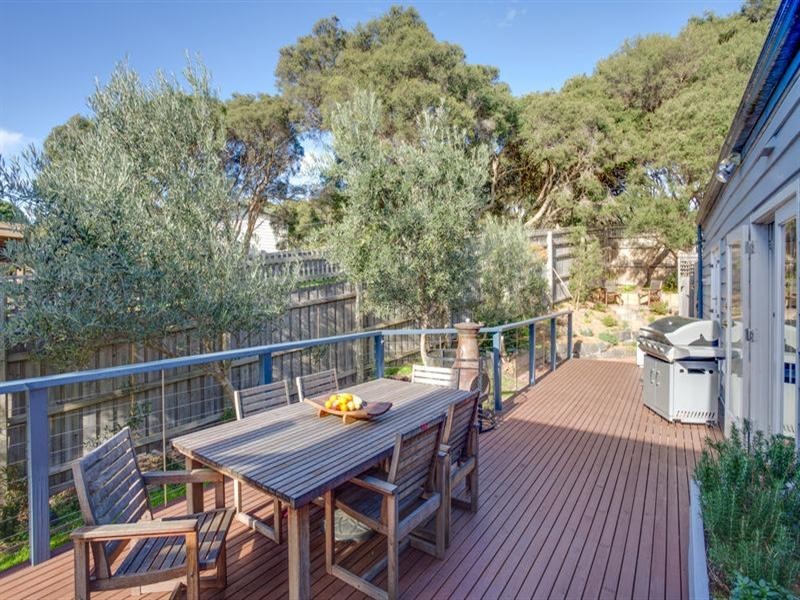 20 Sara Street, Rye VIC 3941