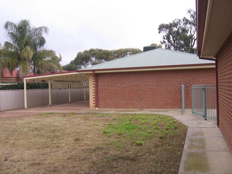 92 Woods Road, Yarrawonga VIC 3730