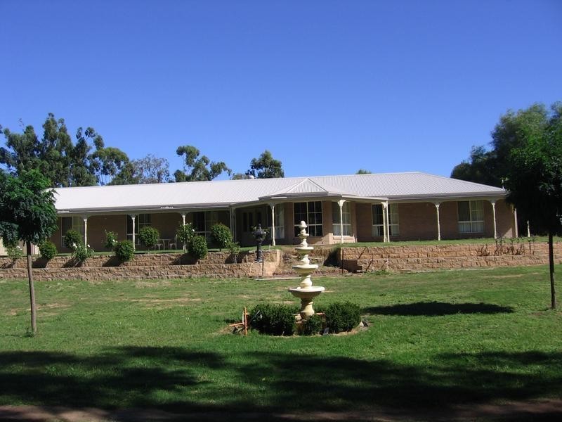 236 Bayly Street, Mulwala NSW 2647