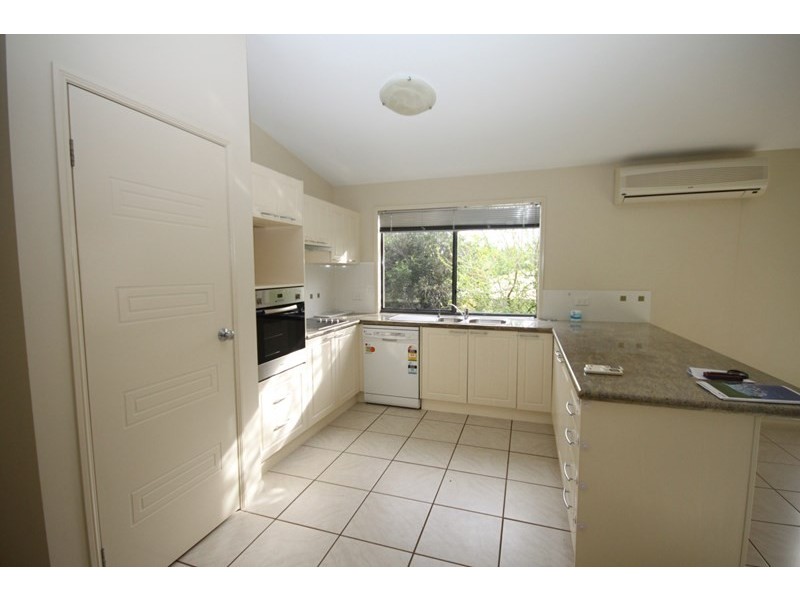 32 Kensington Drive, Cooroy QLD 4563