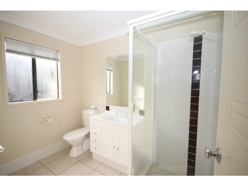 32 Kensington Drive, Cooroy QLD 4563