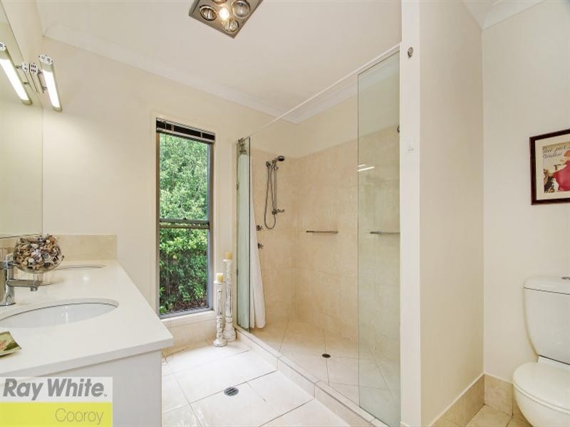 4a Pine Tree Drive West, Lake Macdonald QLD 4563