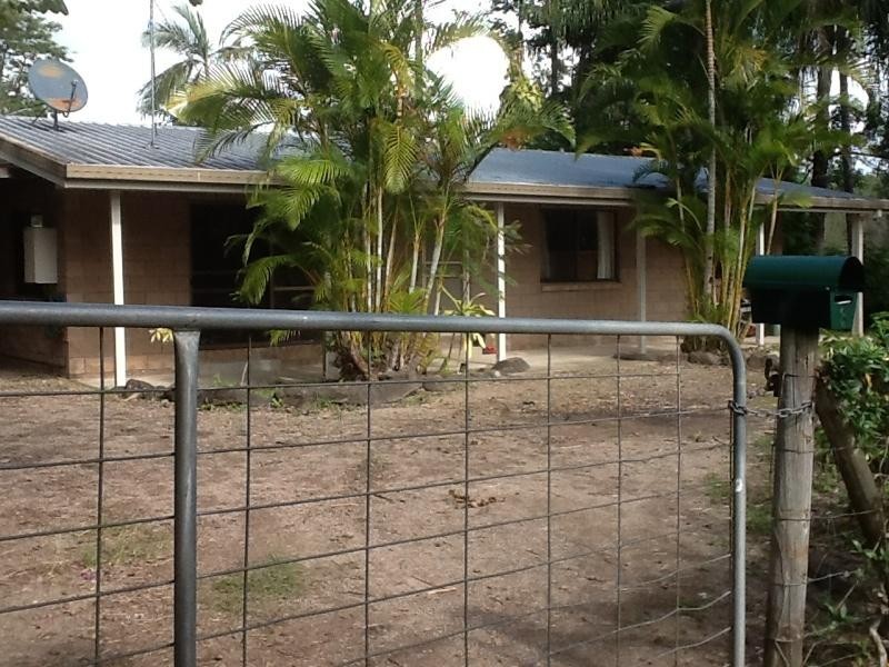 3 Albert Street, Cooran QLD 4569