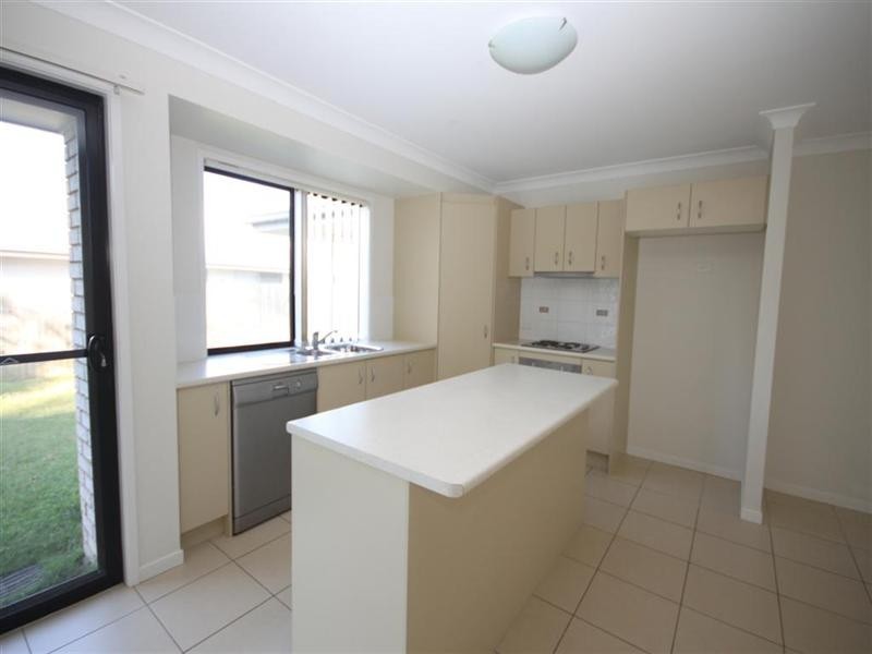 7 Prospect Place, Cooroy QLD 4563