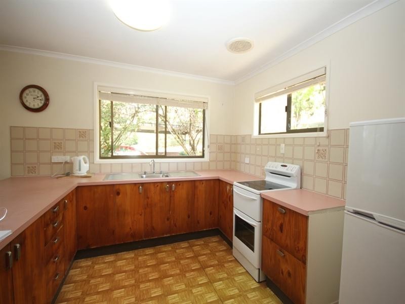 8 Acacia Lane, Cooroy QLD 4563