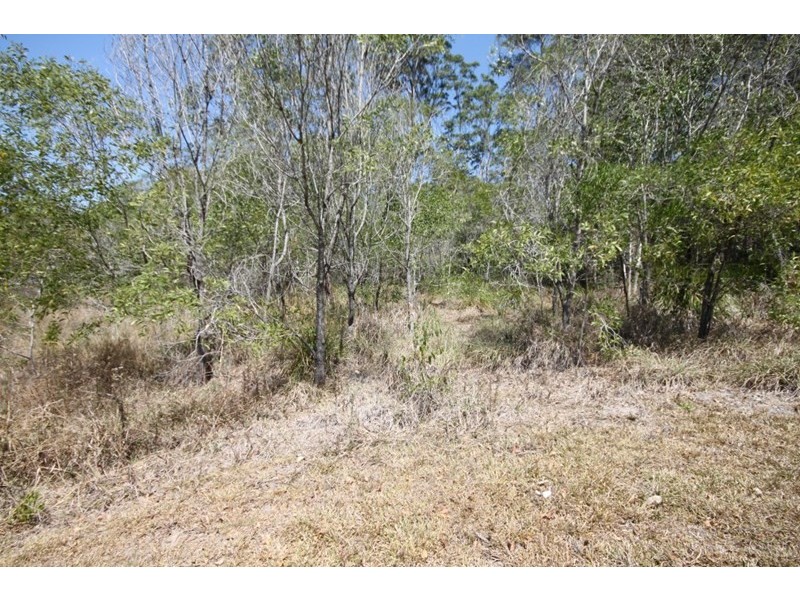 32 Kamala Drive, Lake Macdonald QLD 4563