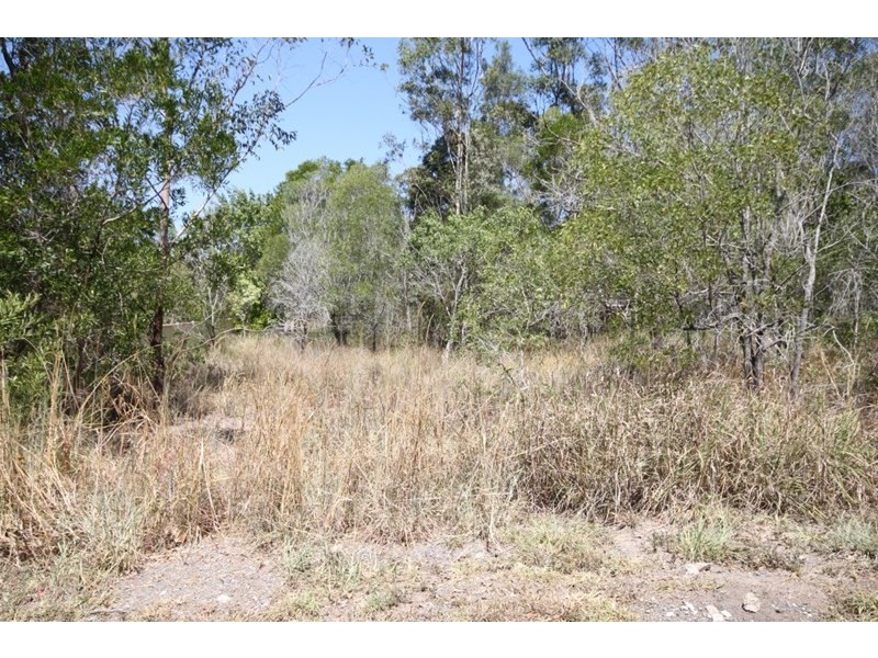 32 Kamala Drive, Lake Macdonald QLD 4563