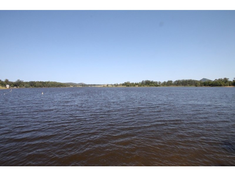 32 Kamala Drive, Lake Macdonald QLD 4563