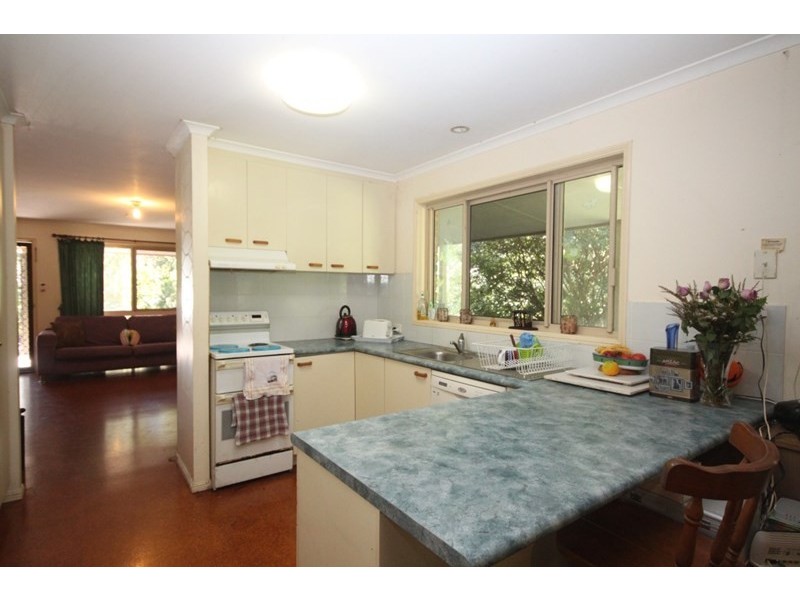 1 Taylor Drive, Pomona QLD 4568