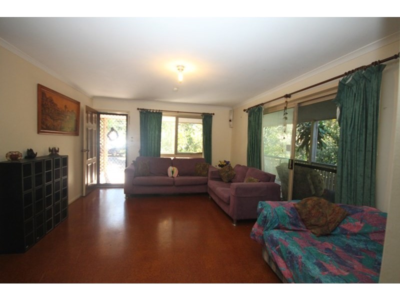 1 Taylor Drive, Pomona QLD 4568