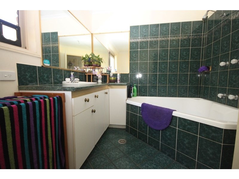 1 Taylor Drive, Pomona QLD 4568