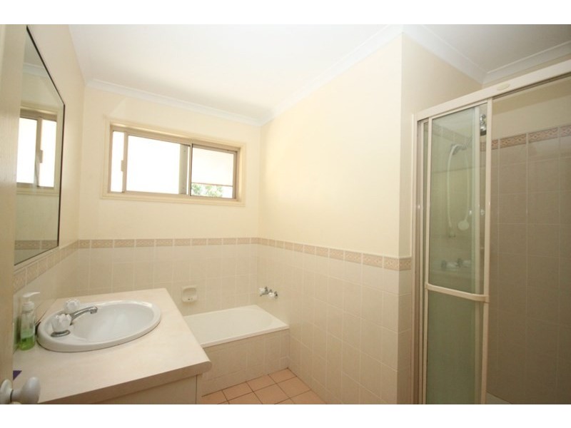 1 Taylor Drive, Pomona QLD 4568