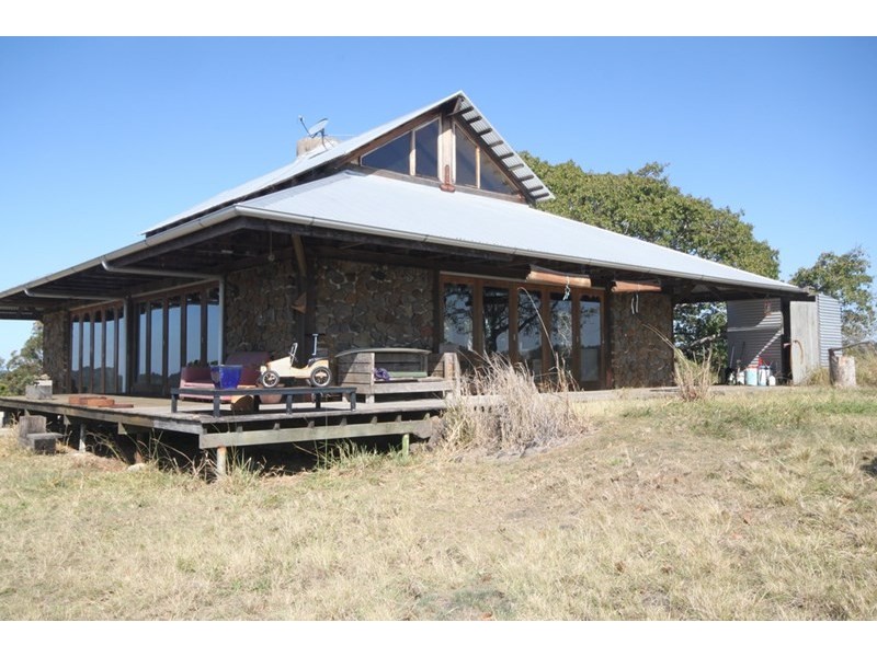 318 Schreibers Road, Cooran QLD 4569