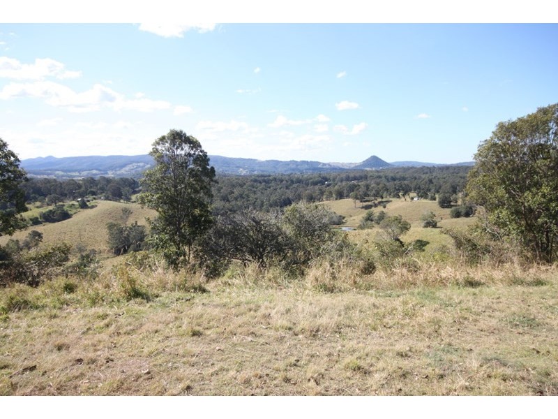 318 Schreibers Road, Cooran QLD 4569