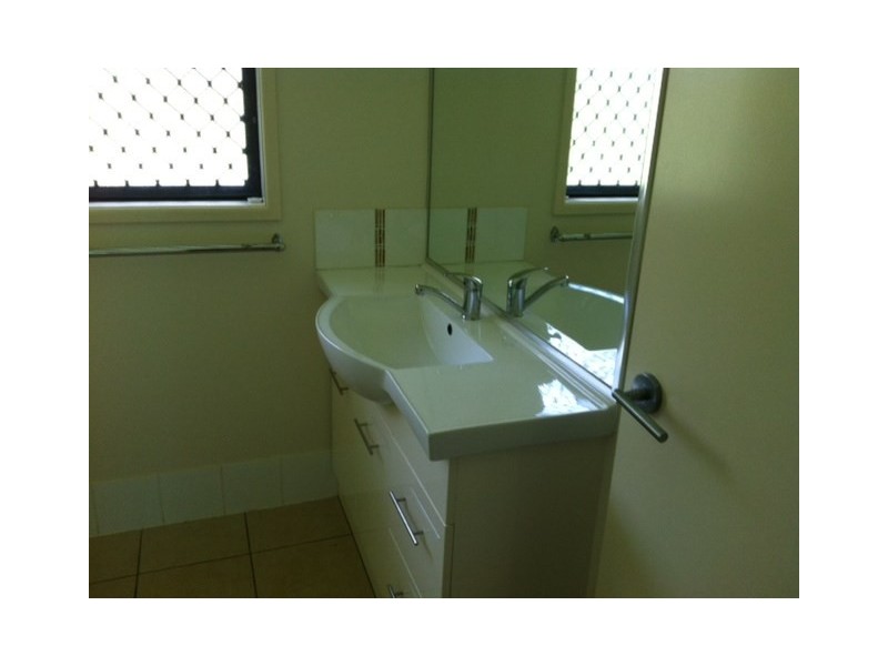 27 Dianella Court, Cooroy QLD 4563