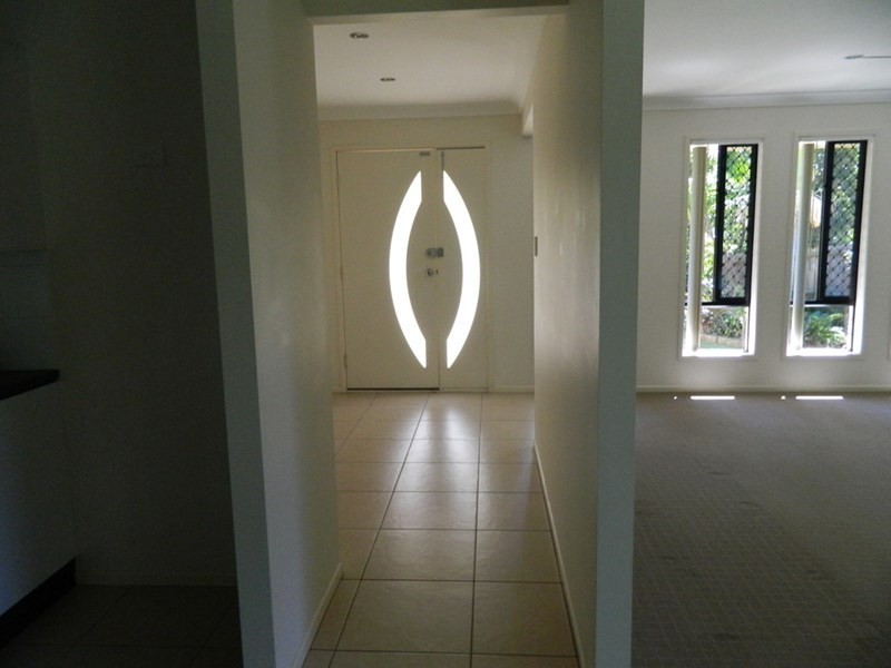 27 Dianella Court, Cooroy QLD 4563