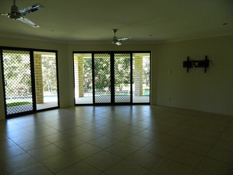 27 Dianella Court, Cooroy QLD 4563