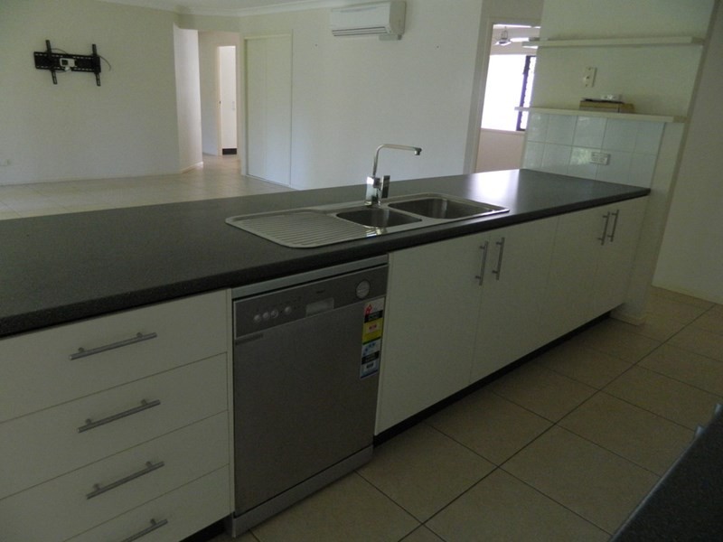 27 Dianella Court, Cooroy QLD 4563