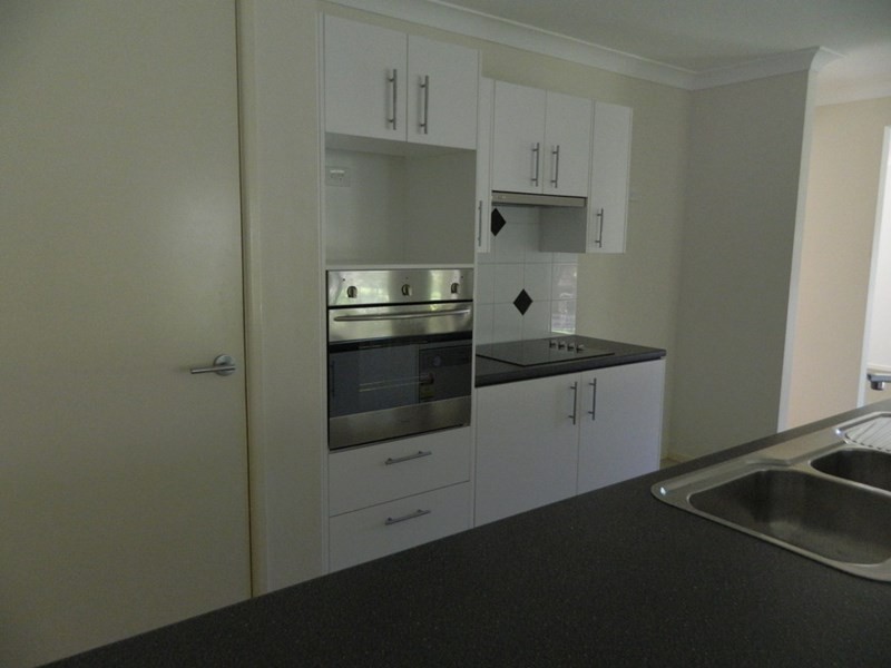 27 Dianella Court, Cooroy QLD 4563