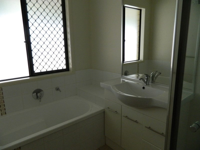 27 Dianella Court, Cooroy QLD 4563