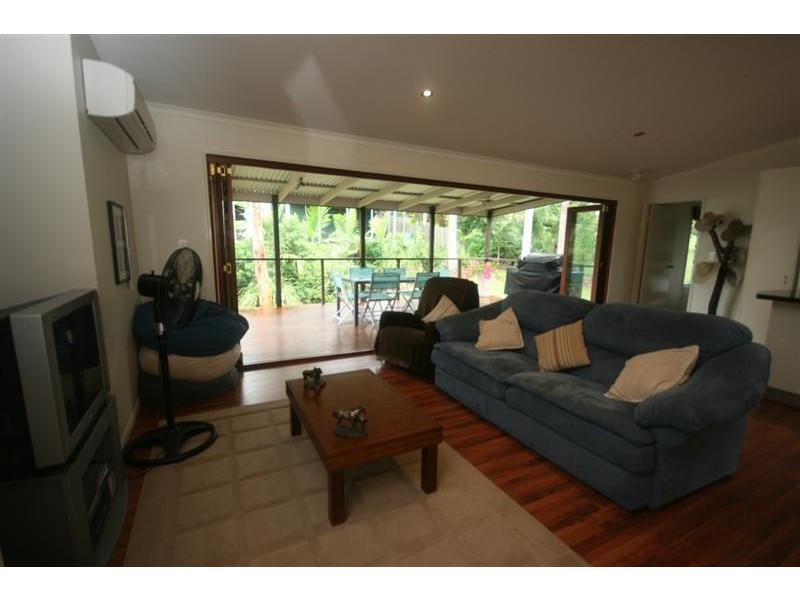 36 Lake Macdonald Drive, Cooroy QLD 4563