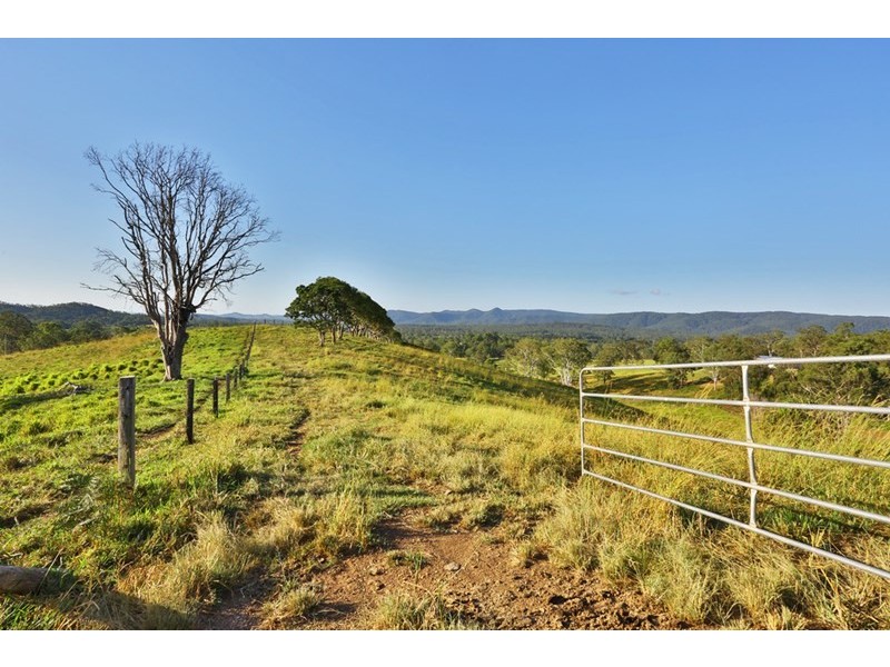 Traveston QLD 4570