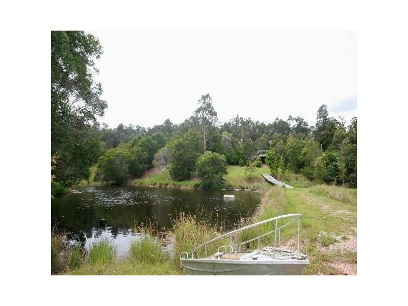 396 Coles Creek Road, Cooran QLD 4569